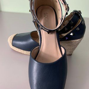 SOCIOLOGY Women’s Wedge Sandals  Size 6